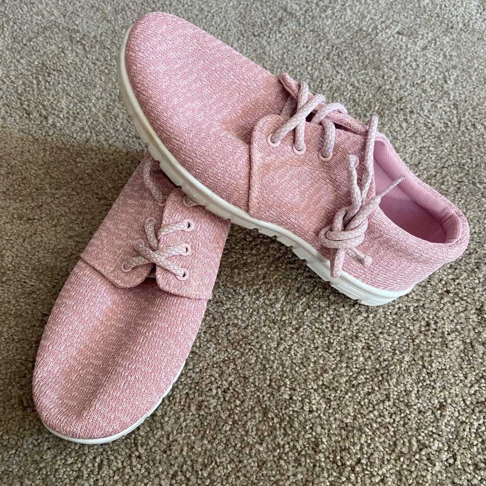 BRAND NEW UNWORN Sneakers